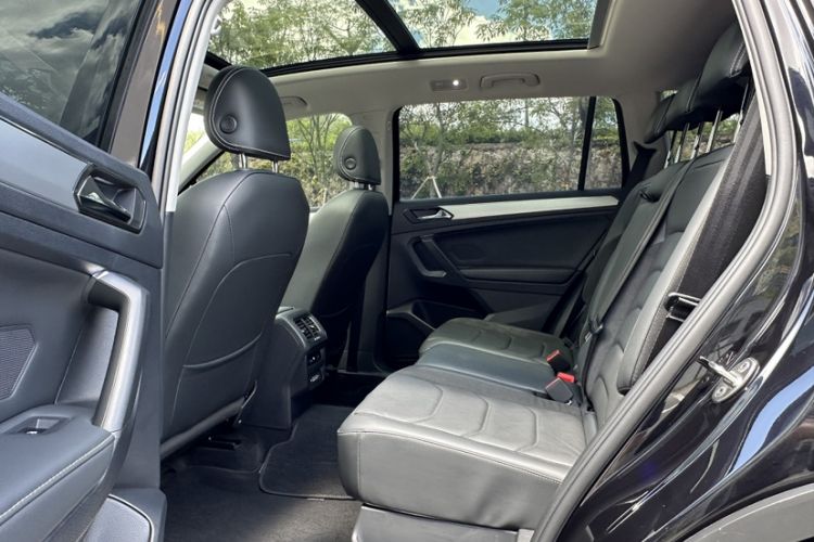 Used Volkswagen Tiguan L 2020 330TSI Automatic Two-Wheel Drive Panoramic Comfort Edition China VI Standard
