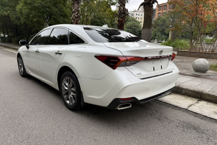 Used Toyota Avalon 2019 2.0L Luxury Edition China VI Standard
