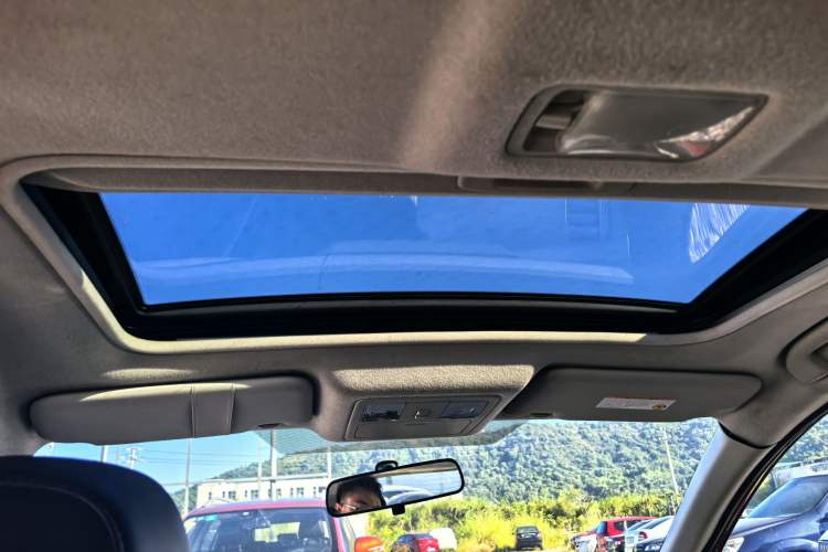 Used Nissan Tiida 2014 1.6L CVT Smart Model
