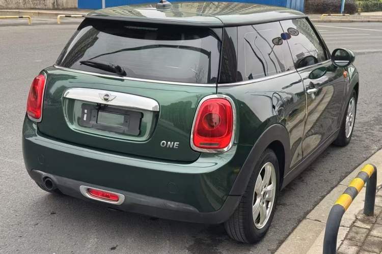 Used  MINI 2014 1.2T ONE
