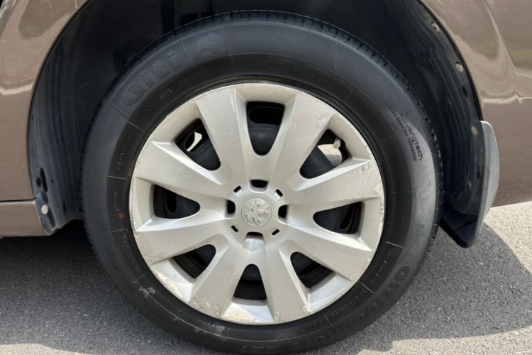 Used Peugeot 301 2014 1.6L Automatic Comfort Edition
