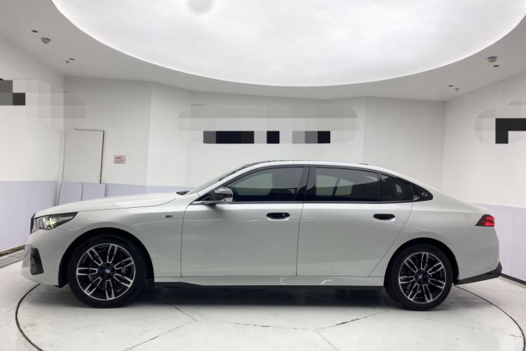 Used BMW 5 Series 2025 530Li Leading Model M Sport Package