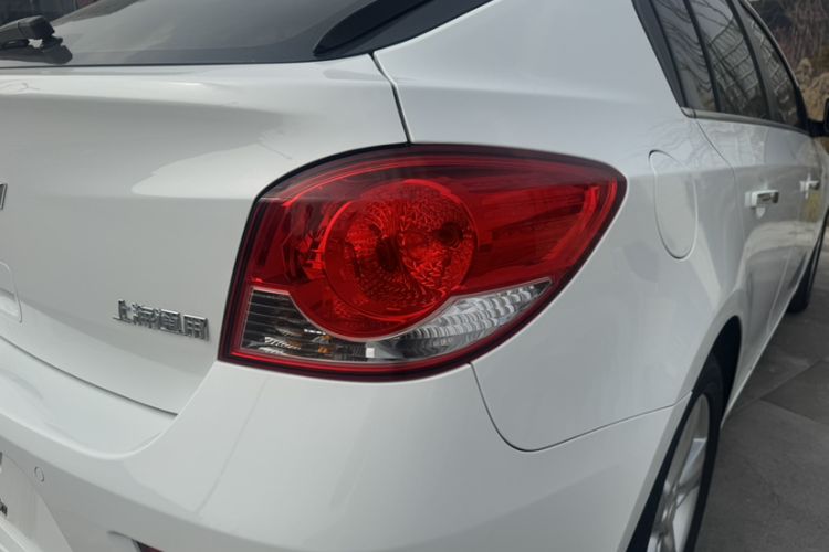 Used Chevrolet Cruze 2013 Hatchback 1.6T Automatic Flagship Model