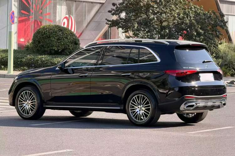 Used Mercedes-Benz GLC 2024 GLC 300 L 4MATIC Dynamic Edition 5-seater