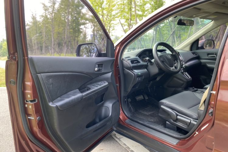 Used Honda CR-V 2016 2.0L two-wheel drive Urban Edition
