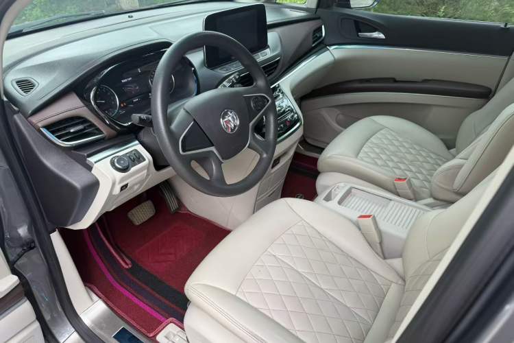 Used Buick GL8 2021 Land Cruiser Executive Class 652T Comfort Model
