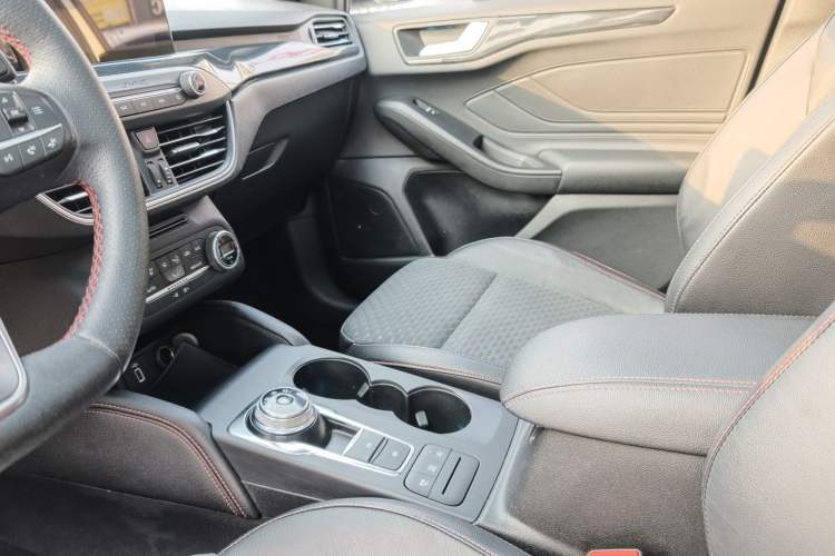 Used Ford Focus 2020 Hatchback EcoBoost 180 Automatic ST Line
