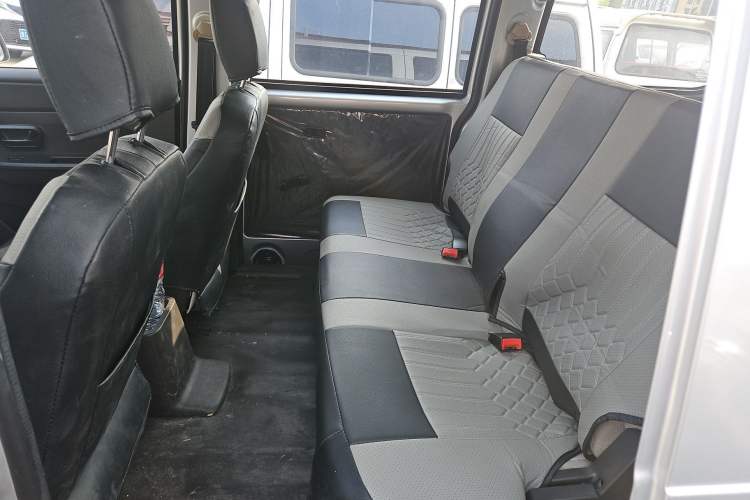 Used Wuling Hongguang V 2022 1.5L Jingqu Edition Electric-Assist LAR
