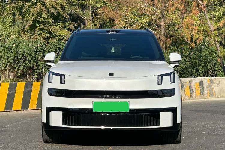 Used Lynk & Co 900 2025 1.5T Ultra
