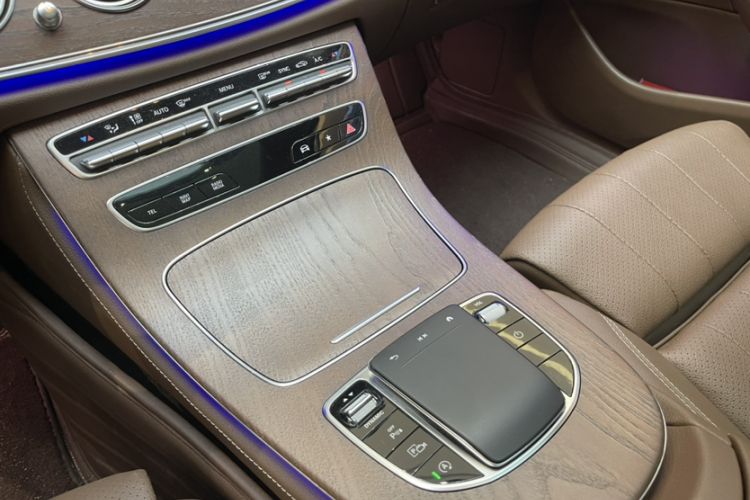 Used Mercedes-Benz E-Class 2023 Facelift E 260 L
