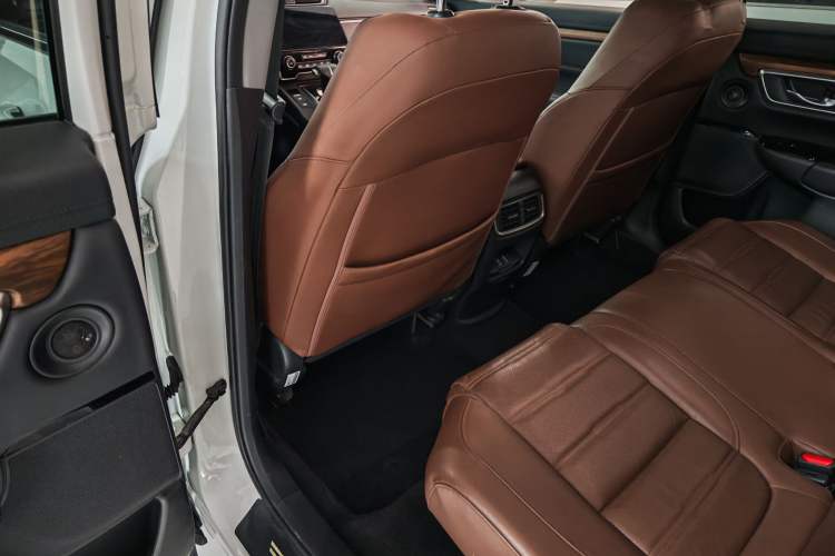 Used Honda CR-V 2021 240TURBO CVT 2WD Fashion Edition
