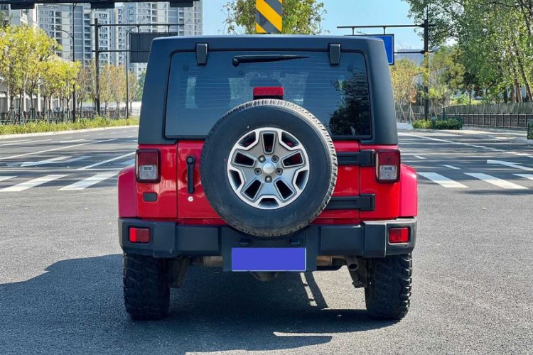 Used  Wrangler 2017 3.0L Sahara Four-Door Comfort Edition
