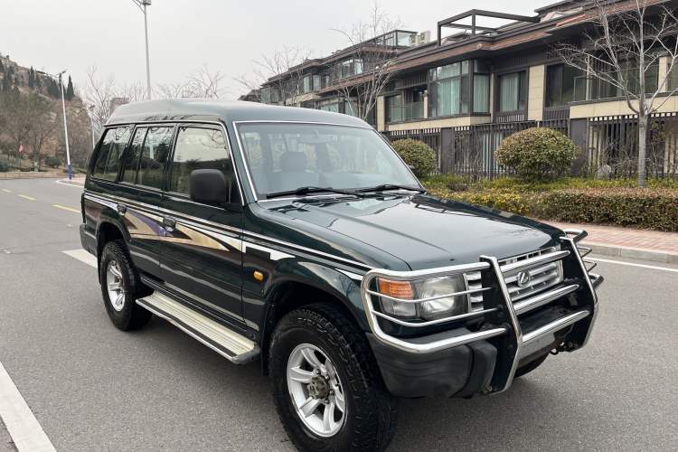 Used Leopaard 6481 2009 2.2L Manual Two-Wheel Drive
