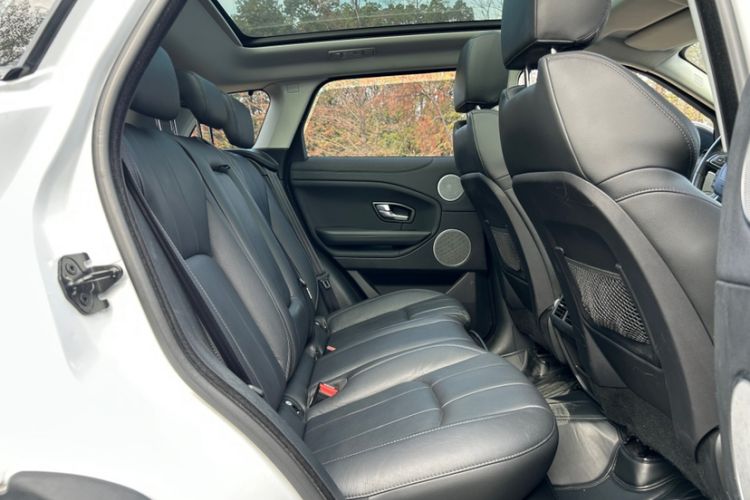 Used Land Rover Range Rover Evoque 2018 240 PS SE Smart Brilliance Edition
