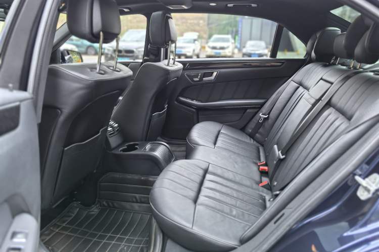 Used Mercedes-Benz E-Class 2015 E 260 L Sport Luxury Model
