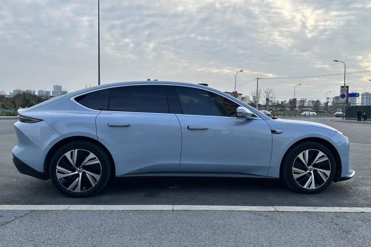 Used Nio ET5 2024 75 kWh
