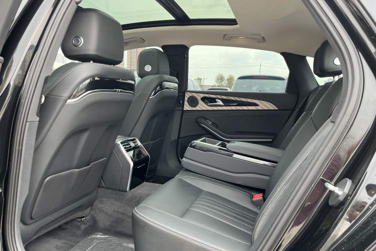 Used Hongqi H9 2022 2.0T Smart Connect Flagship Edition