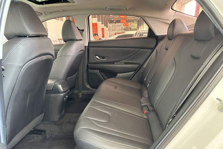 Used Hyundai Elantra 2021 1.5L CVT GLX Elite Edition
