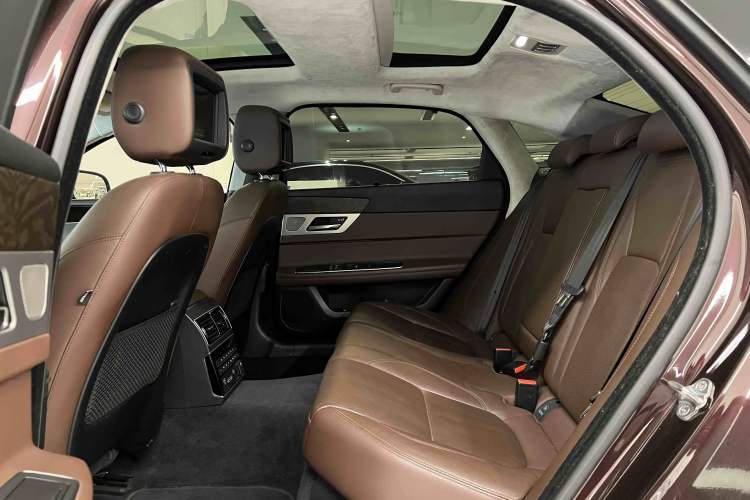 Used Jaguar XFL 2017 XFL 2.0T 240PS Premium Edition
