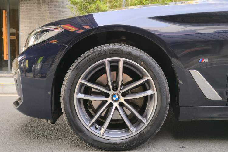 Used BMW 5 Series 2022 Second Facelift 525Li M Sport Package