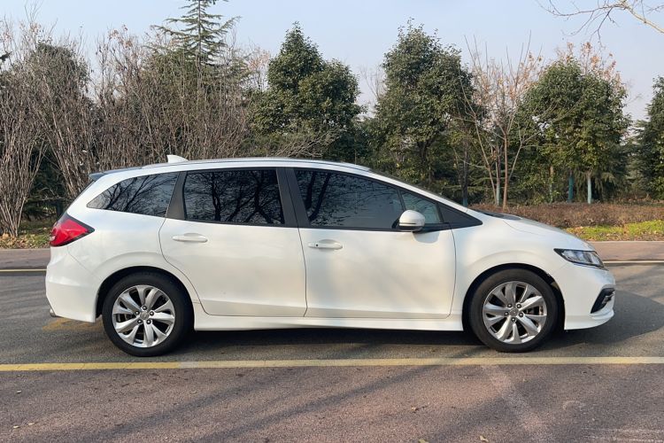 Used Honda Jade 2017 1.8L automatic Comfort version 5 seats