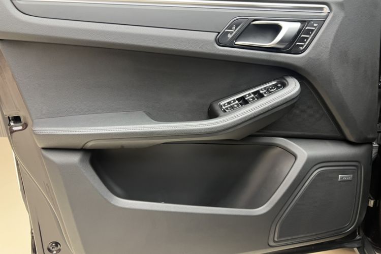 Used Porsche Macan 2021 Macan 2.0T
