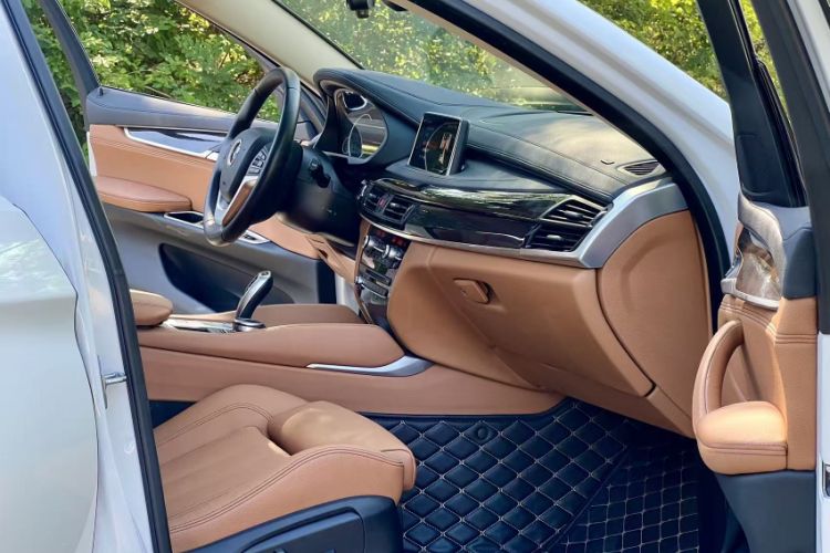 Used BMW X6 2018 xDrive28i
