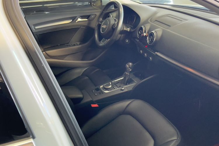 Used Audi A3 2015 Sportback 35 TFSI Millionth Anniversary Intelligent Leading Model
