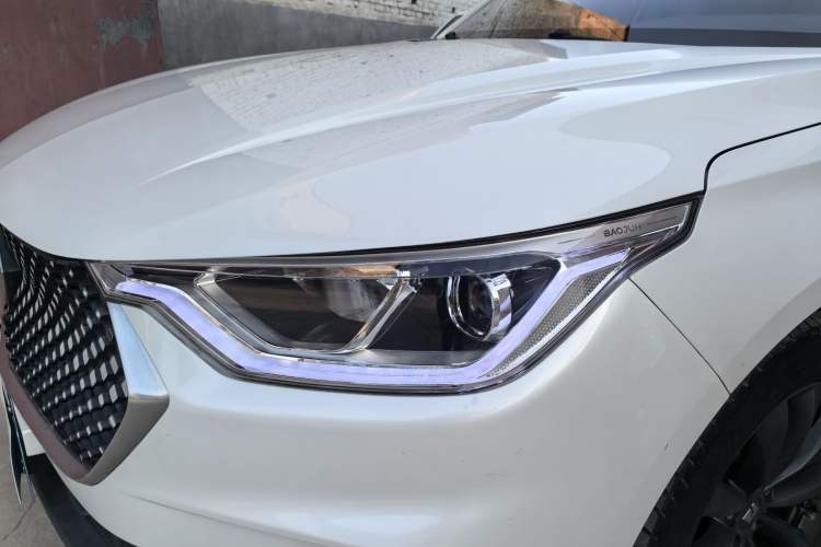 Used Baojun RC-6 2019 1.5T CVT 24-Hour Online Luxury Edition
