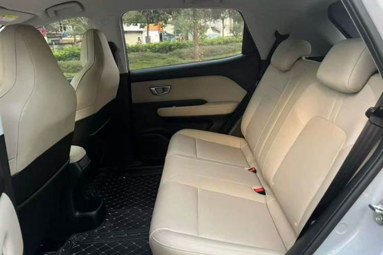 Used Wuling Bingo PLUS 2024 330 km Range Five-Seater Version
