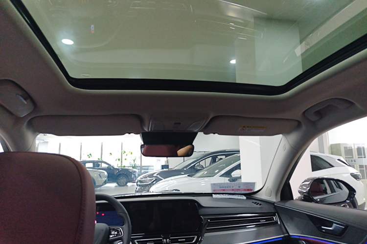 Used Hongqi HS5 2023 2.0T Qixiang Pro Edition
