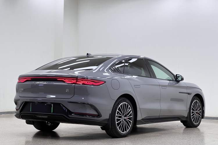 Used BYD Han 2025 EV with 701 km of Laser Radar-Enabled Intelligent Driving
