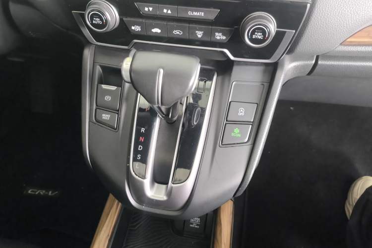 Used Honda CR-V 2017 240TURBO CVT Front-Wheel Drive Fashion Edition