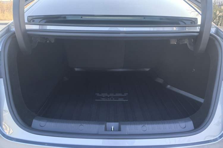 Used BYD Qin L 2025 DM-i Smart Drive 80KM Leading Model
