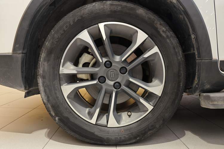 Used Geely Auto Vision X3 2019 Upgraded Model 1.5L Manual Elite Version