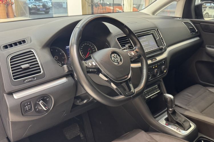 Used Volkswagen Sharan 2016 380TSI Comfort Edition 7-Seater
