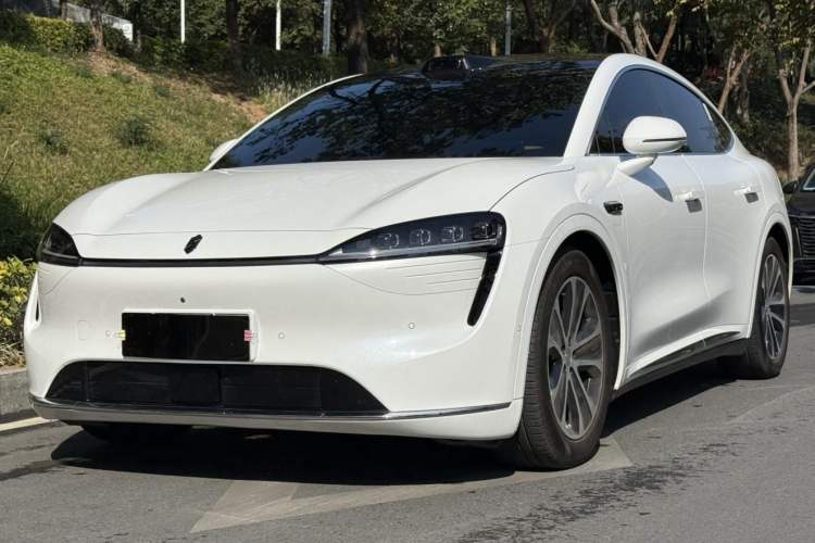 Used Hima Luxeed R7 2024 All-Electric 736 km Ultra