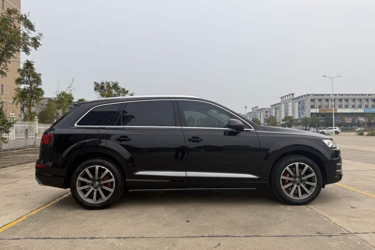 Used Audi Q7 2016 45 TFSI Technology Edition
