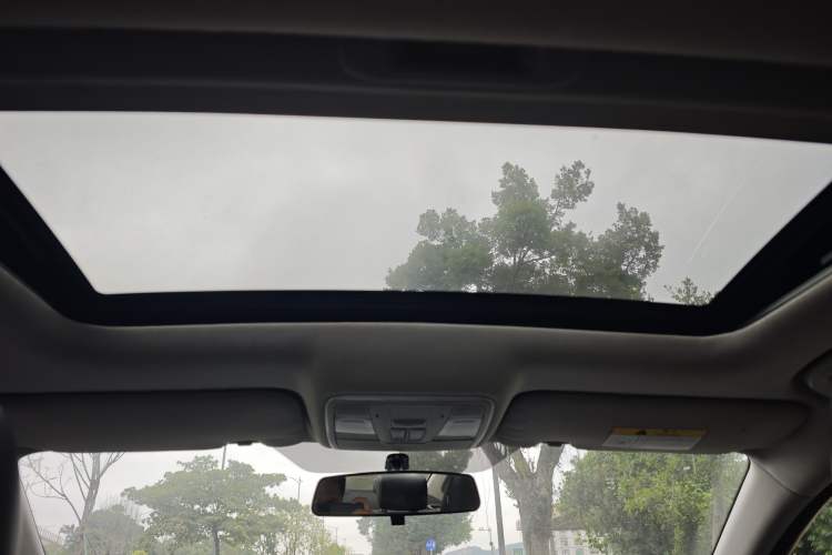 TDK.VehicleDetails.img