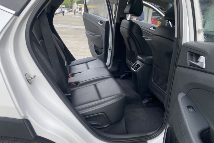 Used Hyundai Tucson 2015 1.6T Dual-Clutch Two-Wheel-Drive Smart Model
