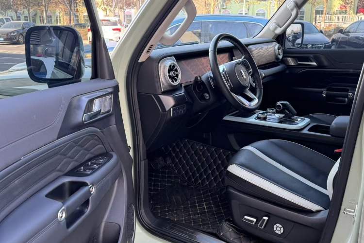 Used Tank 300 2021 City Edition 2.0T—Truly Stylish
