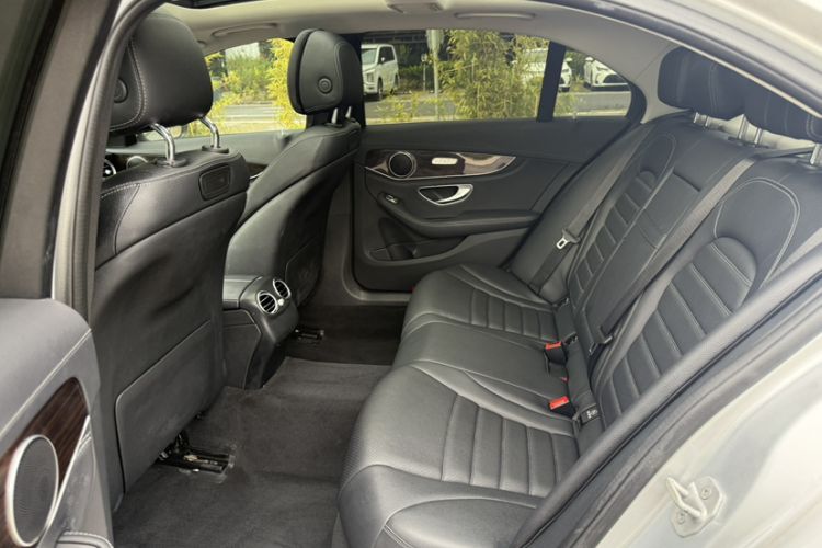 Used Mercedes-Benz C-Class 2016 C 200 L
