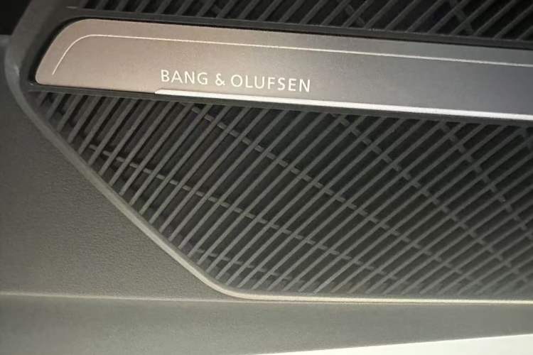 Used Audi Q5L 2020 Updated 40 TFSI Prestige Fashion Edition
