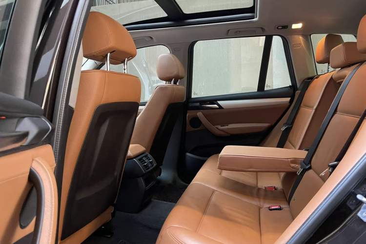 Used BMW X3 2014 xDrive28i Leading Model