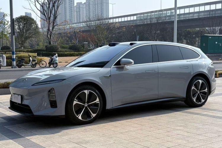 Used Nio ET5T 2025 75 kWh Touring
