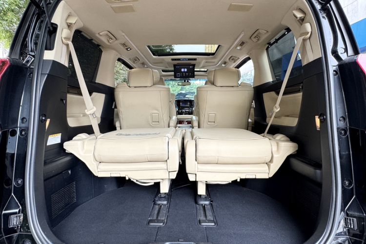 Used Toyota Alphard 2015 3.5L Luxury Edition