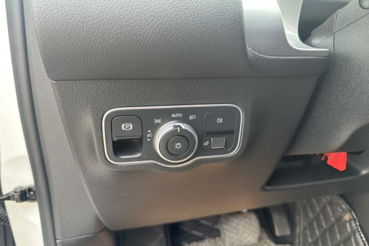 Used Mercedes-Benz GLB 2020 Facelift GLB 200 Fashion Edition
