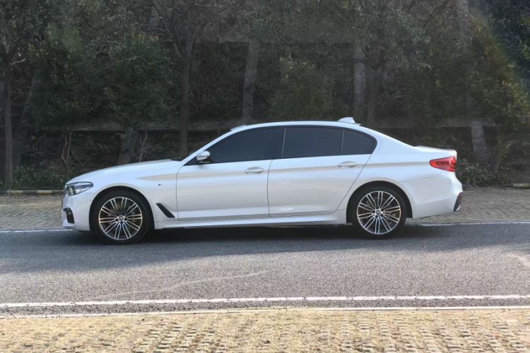 Used BMW 5 Series 2018 Restyled 530Li Leading Edition M Sport Package