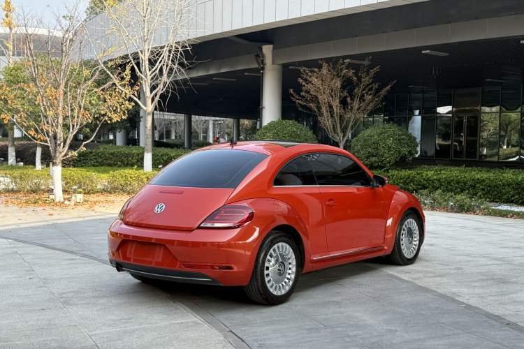 Used Volkswagen Beetle 2018 180TSI Joyful Orange Edition