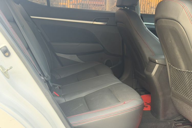 Used Hyundai Elantra 2018 1.6L Automatic 15th Anniversary Special Edition
